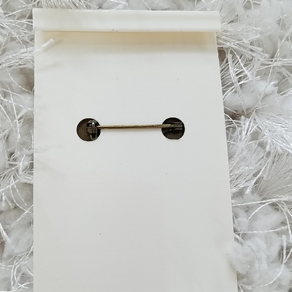 Christmas brooch, Montage Designs - Picture 2 of 2